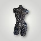 Dos de femme en fer recyclé, sculpture unique fait main par des artisans de Marrakech