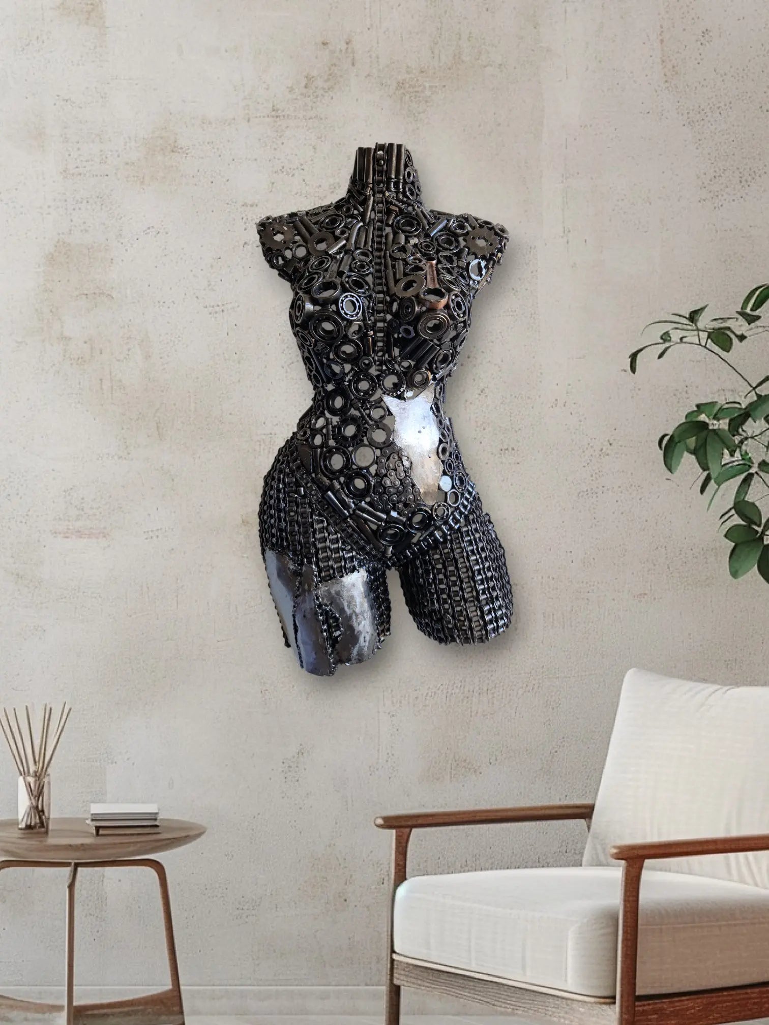 Sculpture de buste de femme en métal recyclé - artisanat marocain soudé à la main