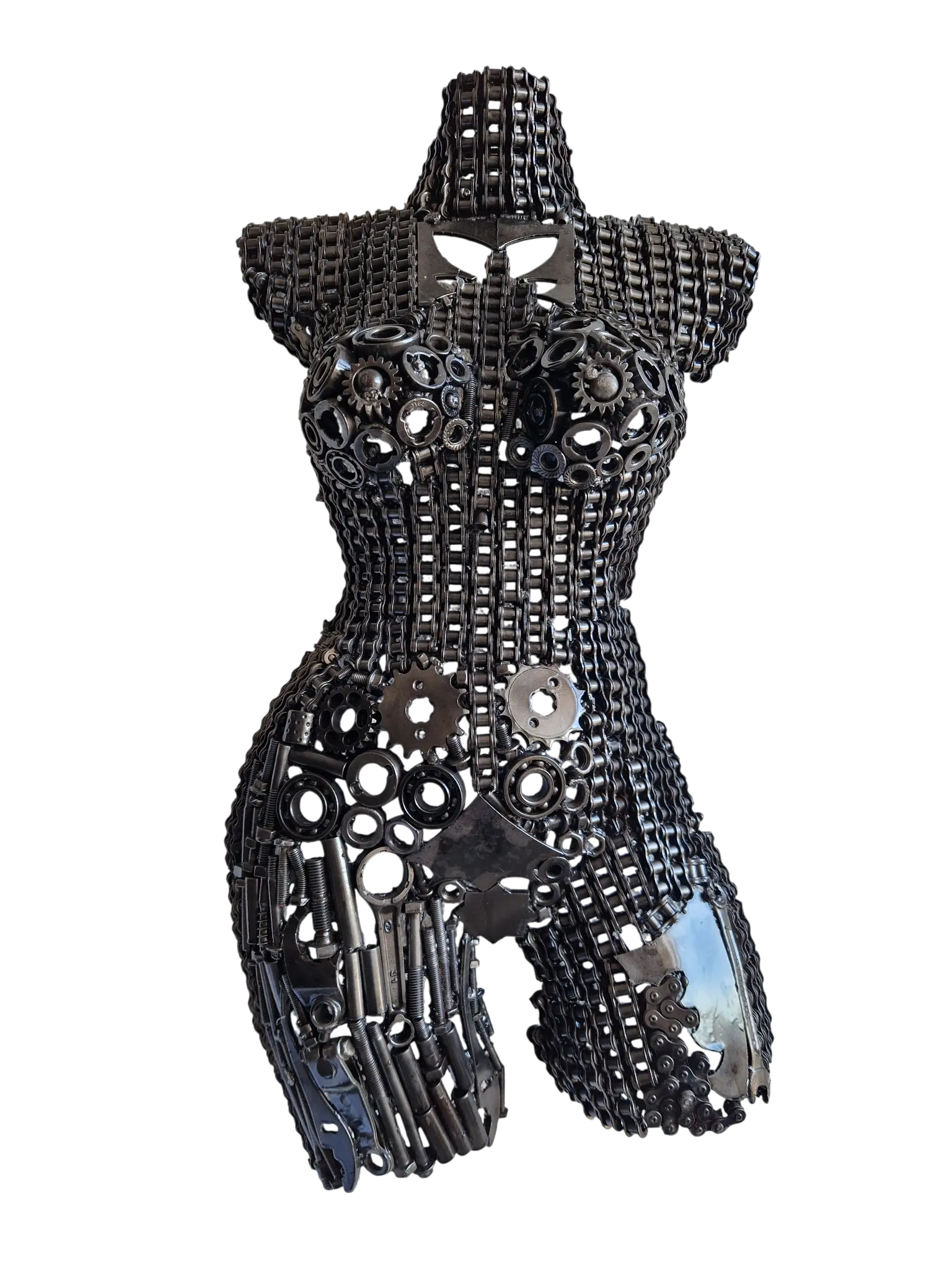 Sculpture de femme en fer recyclé, œuvre d’art durable fait main au Maroc