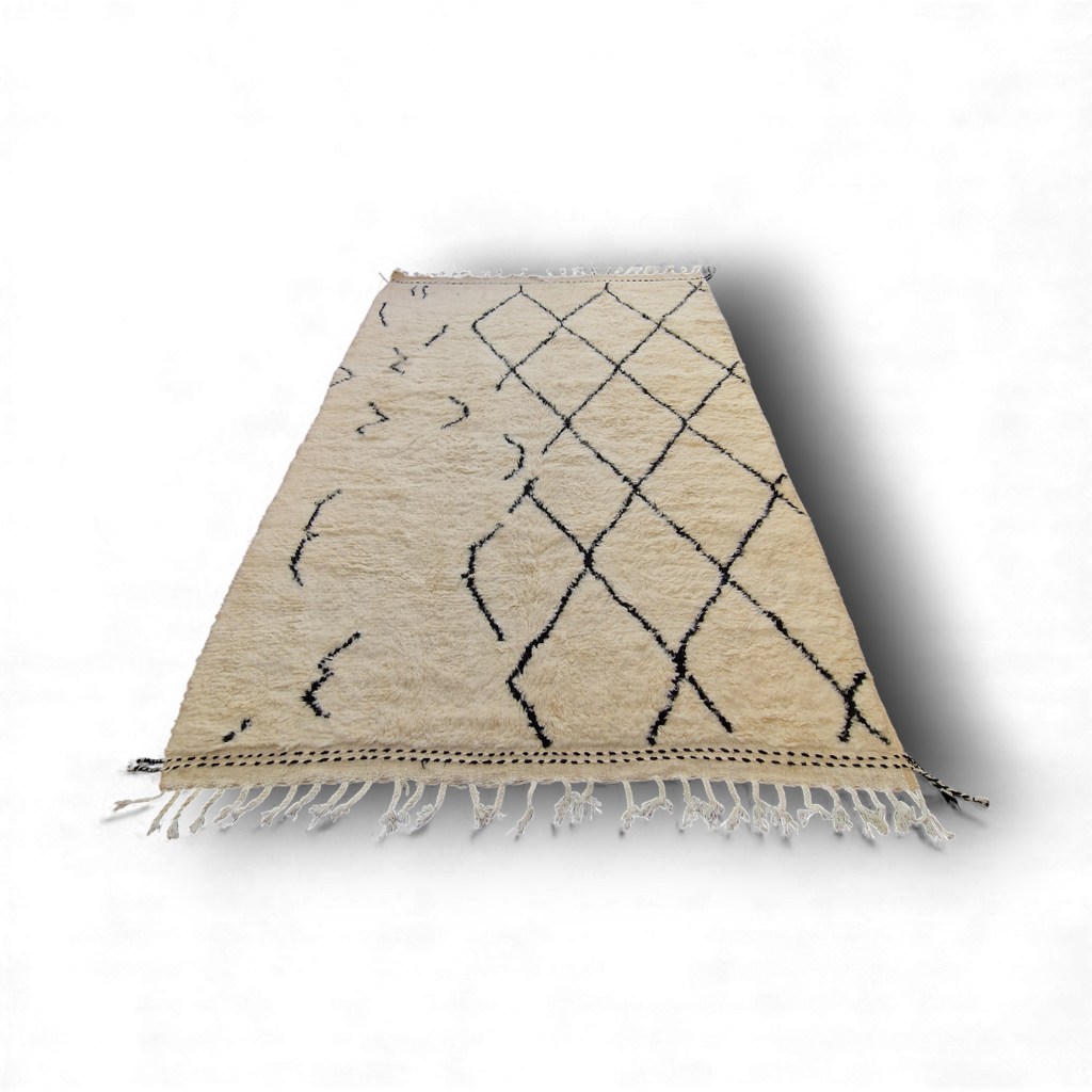 Tapis traditionnel marocain, Béni Ouarain blanc et noir  210 x 304 cm, 100% laine, tissé à la main, motif modern et déstructurés, idéal pour un salon, un bureau,  une chambre, une grande pièce