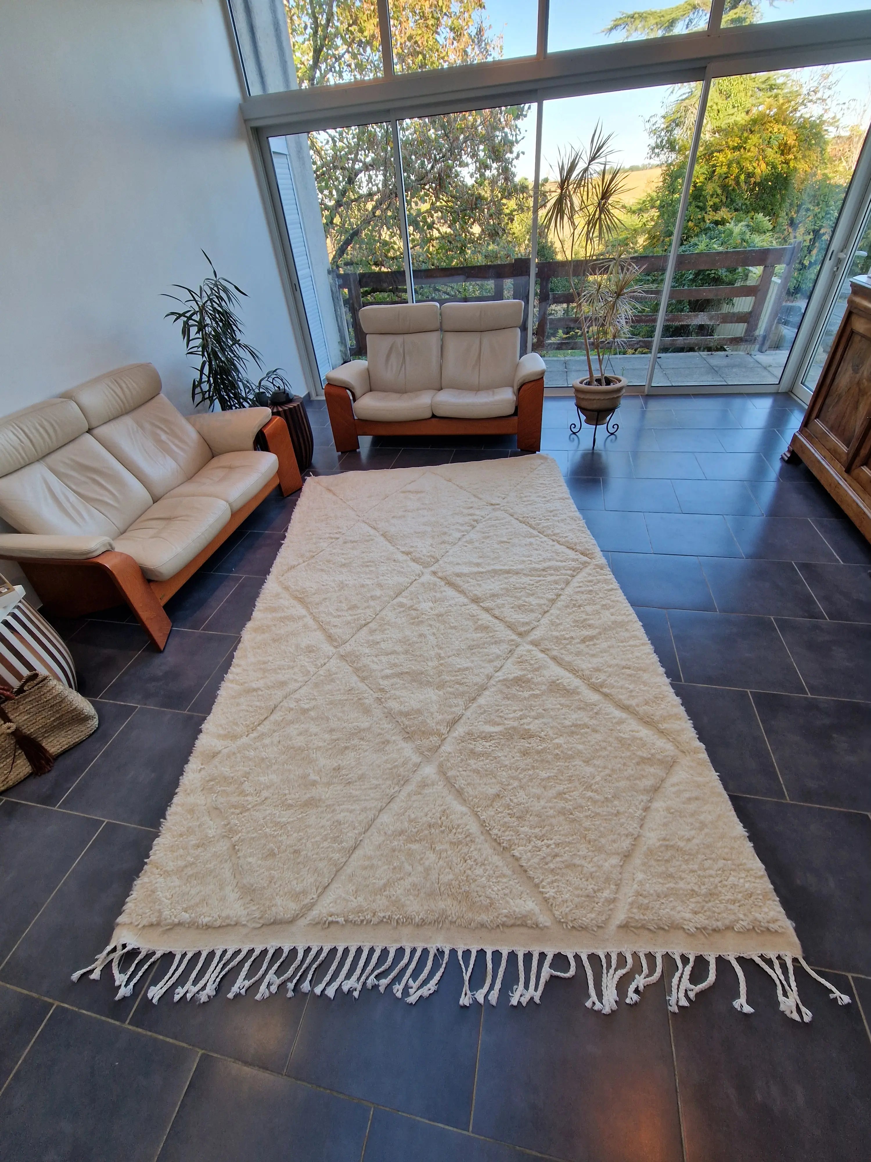 Tapis Berbère traditionnel blanc 190 x 319 cm, noué à la main au Maroc, 100% laine, 