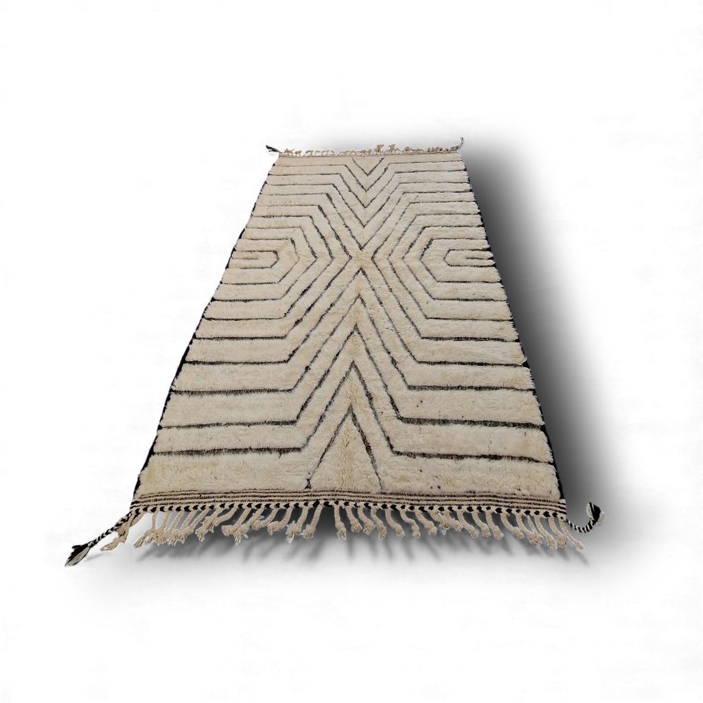 Tapis Béni Ouarain blanc et noir 169 x 270 cm en laine