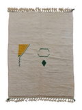 Traditionnel tapis Beni Ourain ivoire avec une touche de couleur, en pur laine, tissé à la main dans l'atlas marocain, pièce unique 
