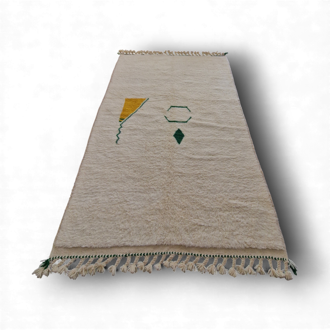 Traditionnel tapis Beni Ourain ivoire avec une touche de couleur, en pur laine, tissé à la main dans l'atlas marocain, pièce unique 