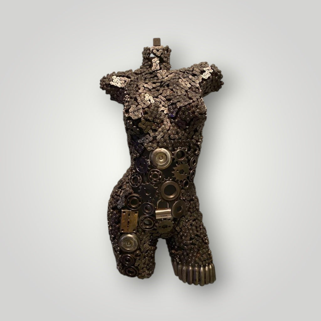 Buste de femme en fer recyclé - sculpture en métal soudé à la main par des artisans marocains