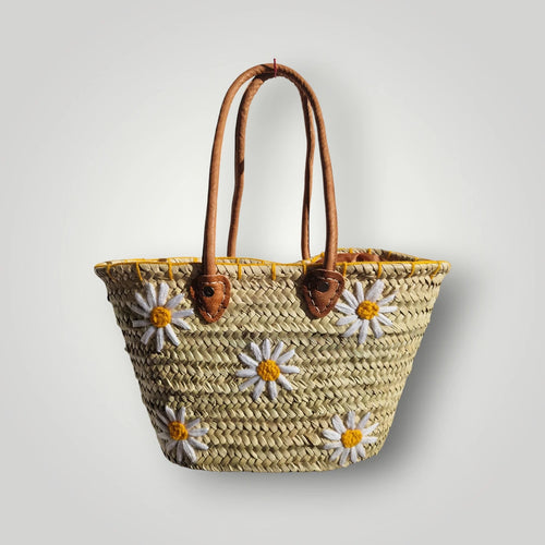 panier cabas artisanal en feuille de palmier brodé de marguerites, fait main