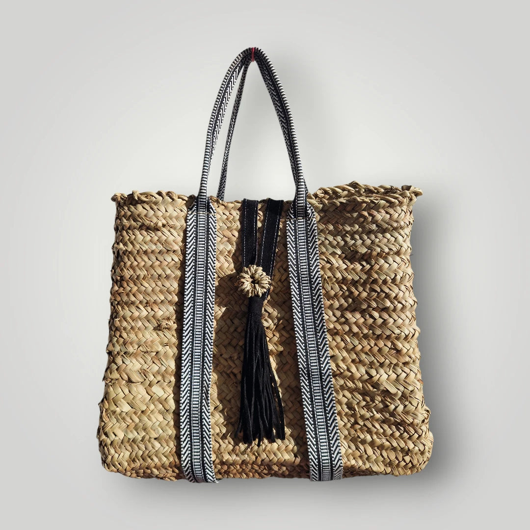 Sac Cabas en Palmier – Sangles noire et  Blanc & Pompon Cuir, tressé à la main, pour un style chic bohème, artisanat marocain