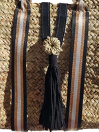 Sac Cabas en Palmier – Sangles Noir Or et Blanc & Pompon Cuir, tressé à la main, pour un style chic bohème, artisanat marocain