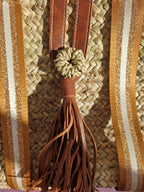 Sac Cabas en Palmier – Sangles Rouille Or et Blanc & Pompon Cuir, tressé à la main, pour un style chic bohème, artisanat marocain