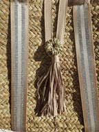 Sac Cabas en Palmier – Sangles beige argent et Blanc & Pompon Cuir, tressé à la main, pour un style chic bohème, artisanat marocain