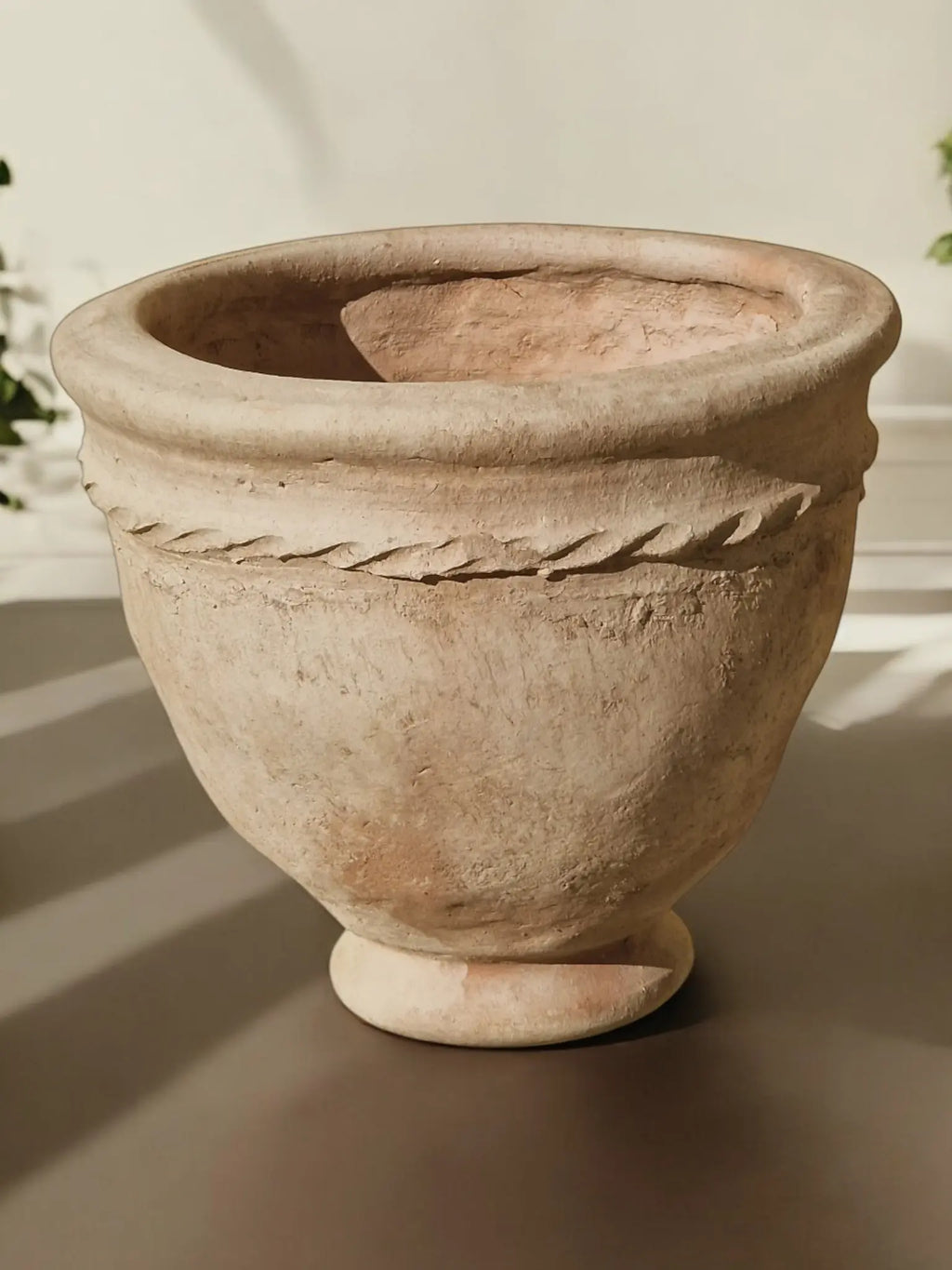 Authentique Pot en terre cuite de Zagora au Maroc fait main en 30 cm de haut 