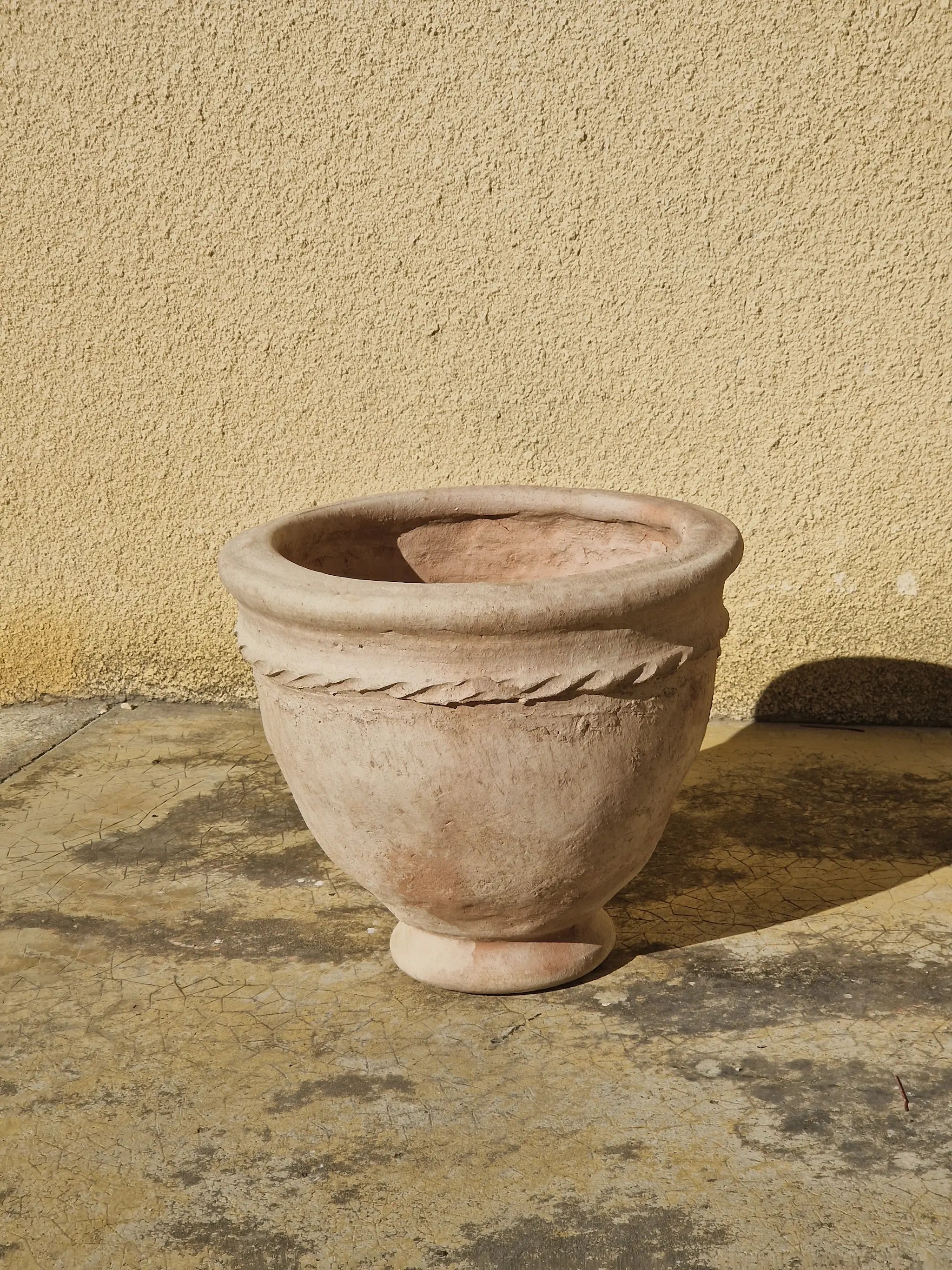 petit Pot en terre cuite de Zagora fait main au Maroc en 30 cm idéal pour plantes intérieures ou extérieures