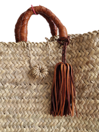 Sac marocain tressé à la main en feuille de palmier avec poignée et pompon décoratif en cuir, l'élégance bohème chic, pour la ville, les loisirs, les vacances