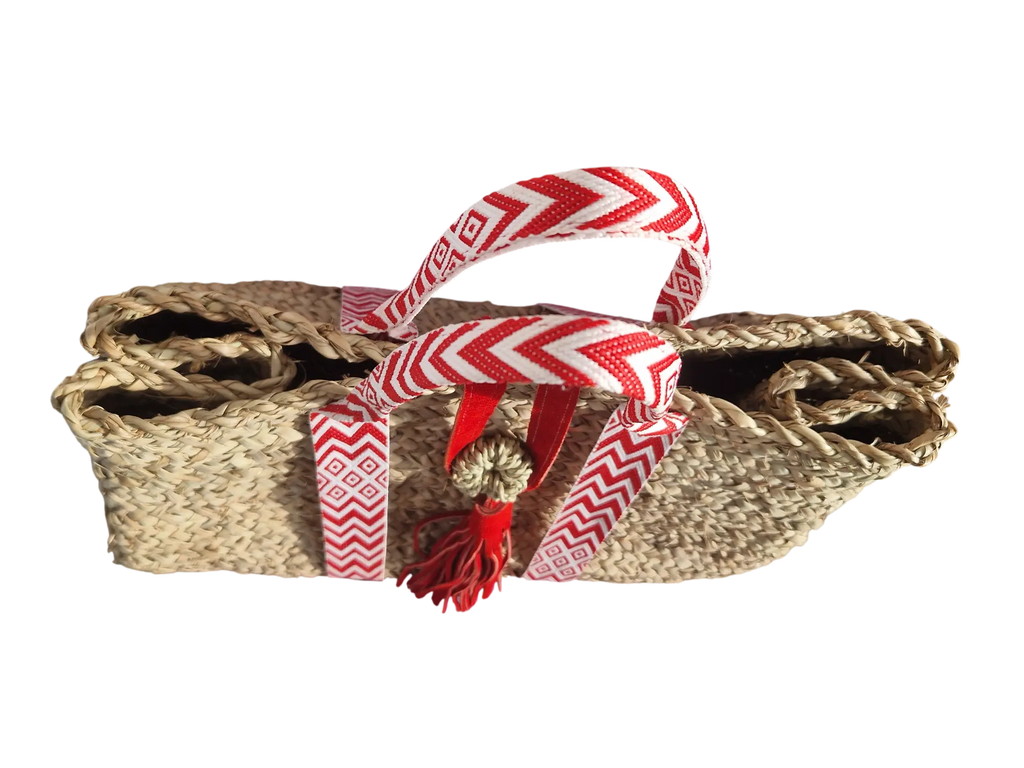 Sac Cabas Panier Artisanal avec Sangle Tissu et Fermeture Cuir - Rouge, tressé en feuille de palmier, à l'aspect brut pour un côté chic et bohème