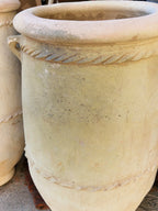 Authentique Pot en terre cuite de Zagora au Maroc fait main aux couleurs de la terre du beige rosé, blanc au vert